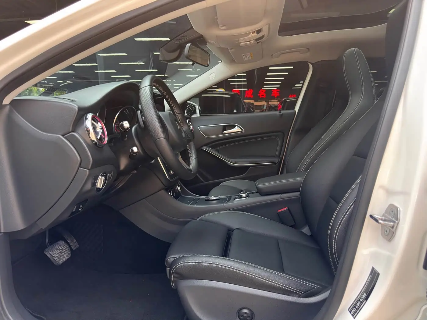 Mercedes-Benz GLA 2019 — Фото 12/16