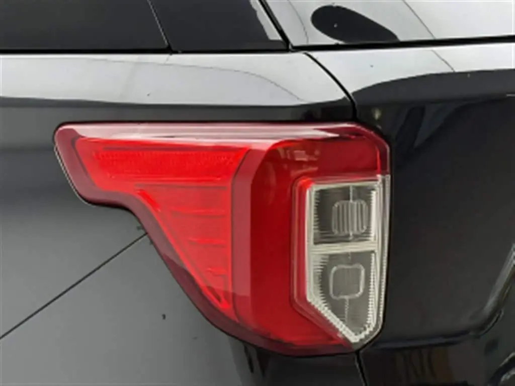 Ford Explorer 2021 — Фото 20/20