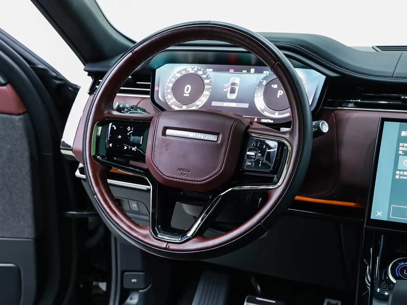 Land Rover Range Rover Sport 2023 — Photo 18/20