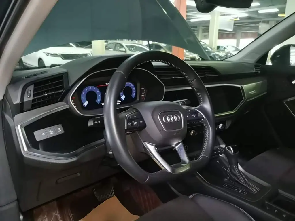 Audi Q3 2021 — Photo 10/20