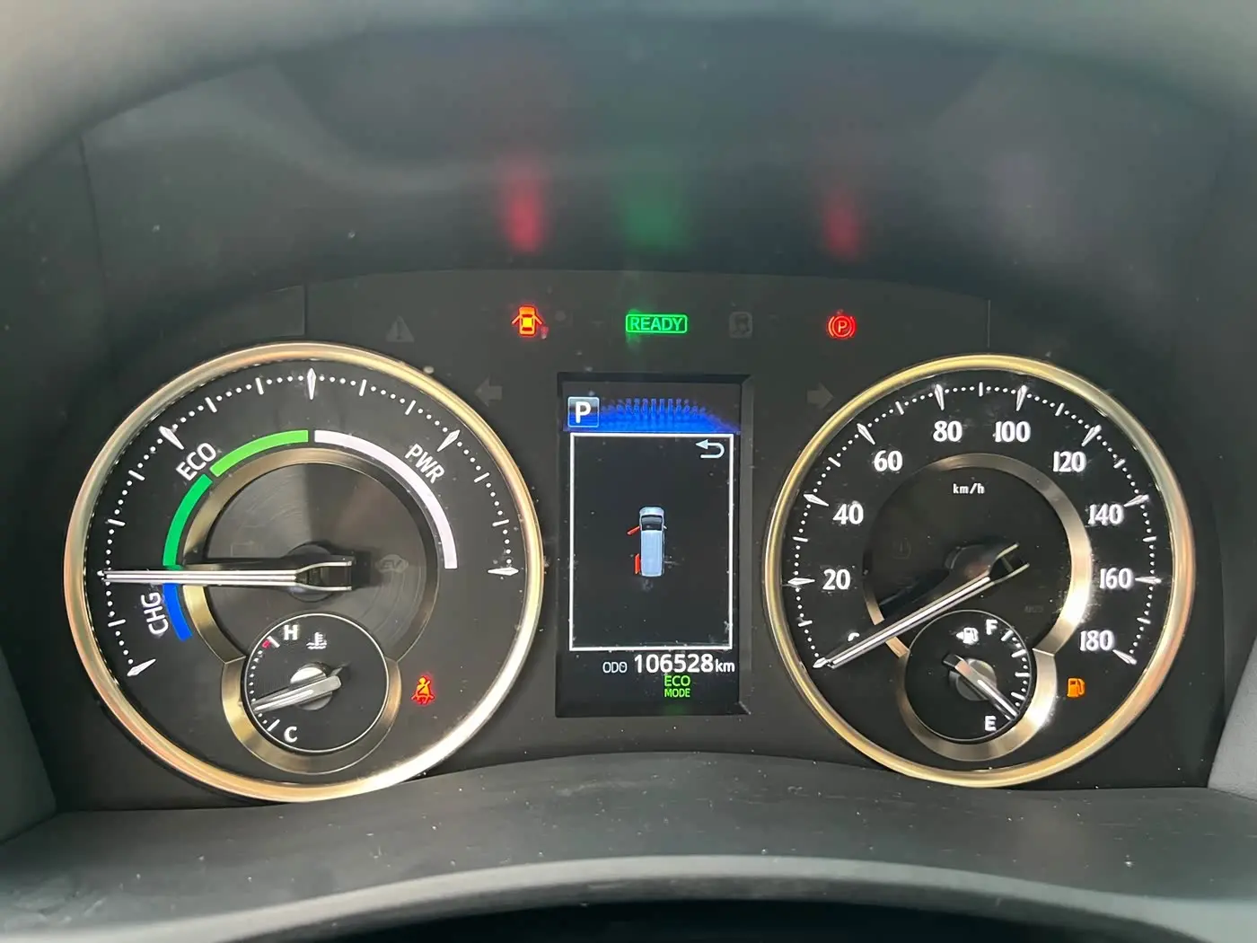 Toyota Alphard 2023 — Photo 9/12