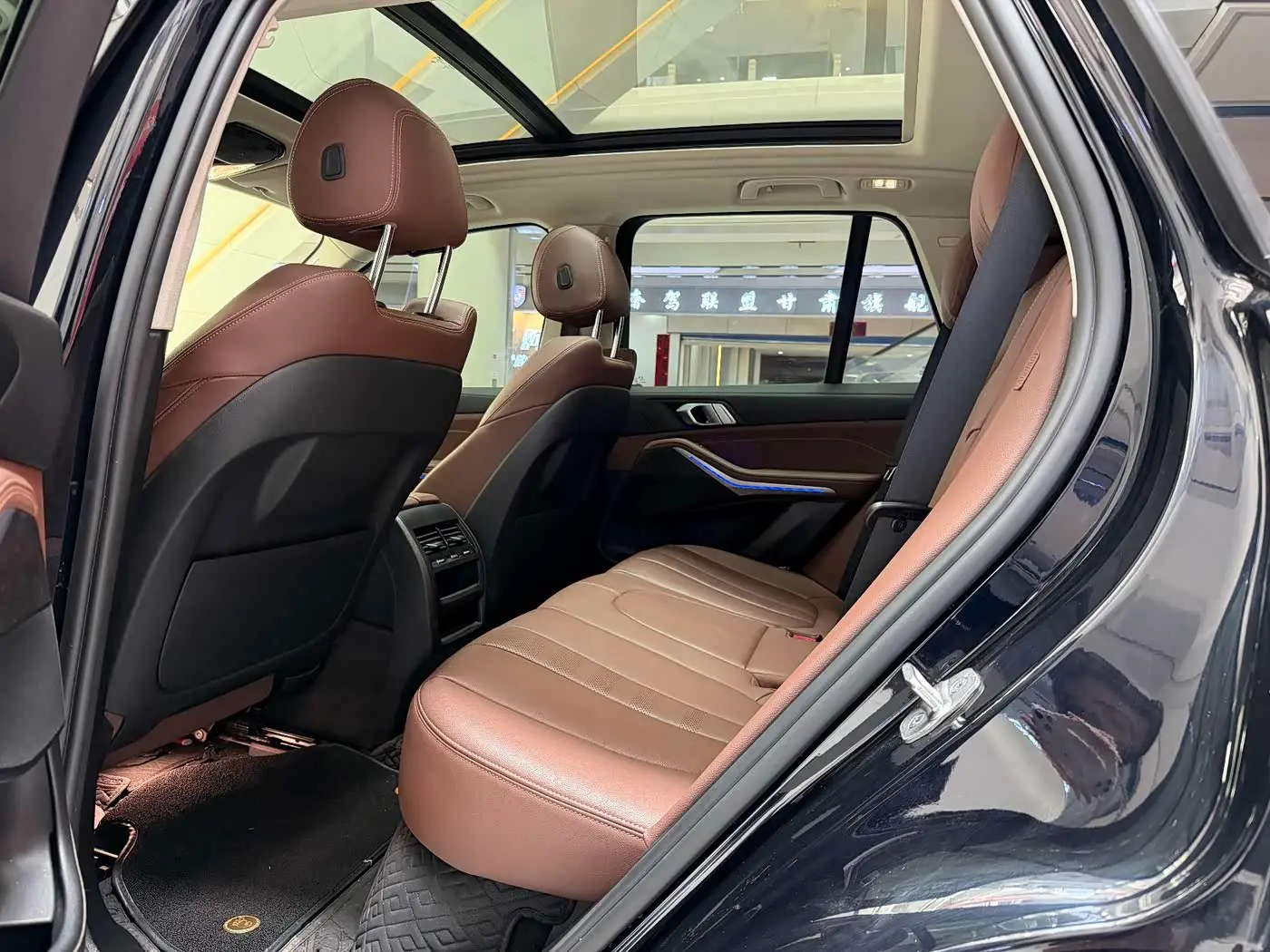 BMW X5 2022 — Photo 7/10