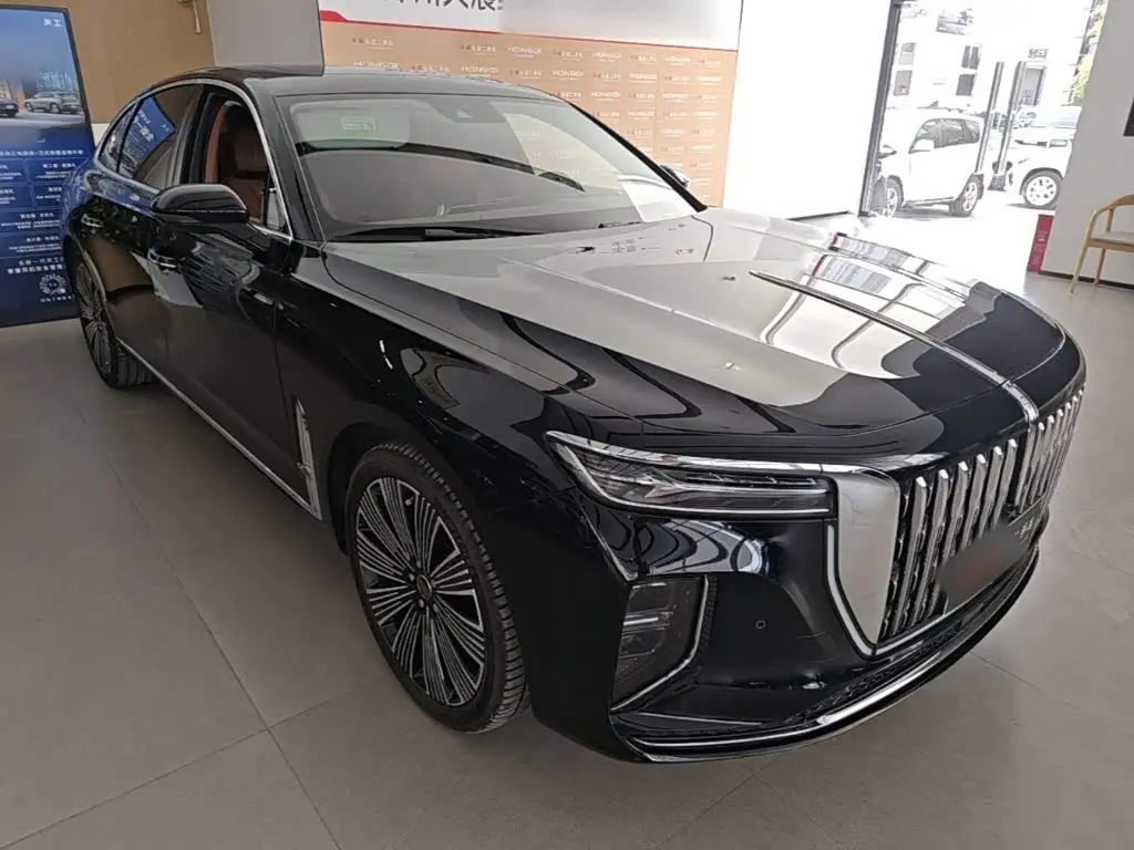 Hongqi H9 2025 — Photo 4/20
