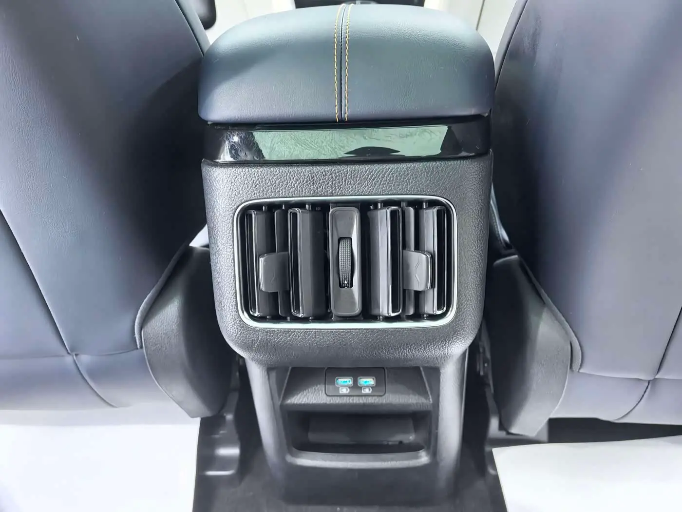 BYD Song PLUS PHEV 2023 — Şəkil 10/16