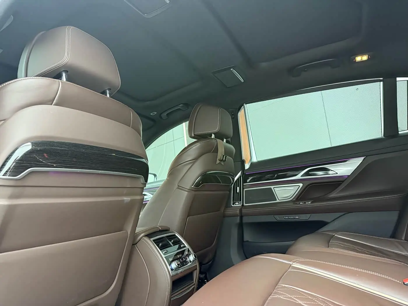 BMW 7 Series 2020 — Photo 9/18