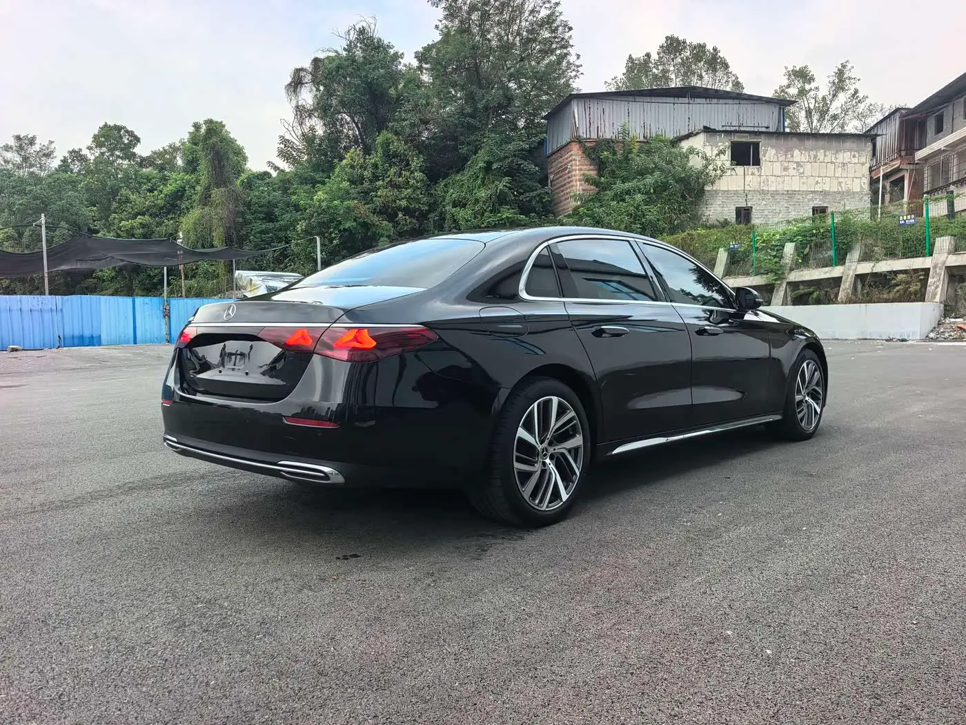 Mercedes-Benz E-Class 2024 — Şəkil 13/15