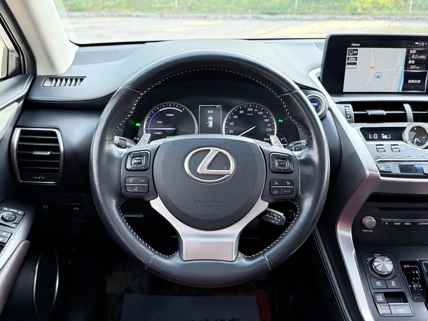 Lexus NX 2018 — Фото 15/20