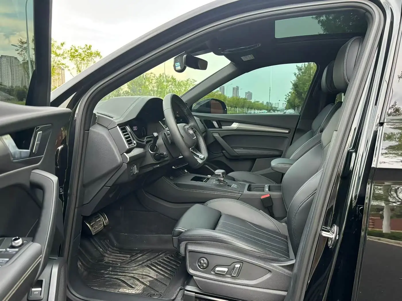 Audi Q5L 2026 — Şəkil 4/9