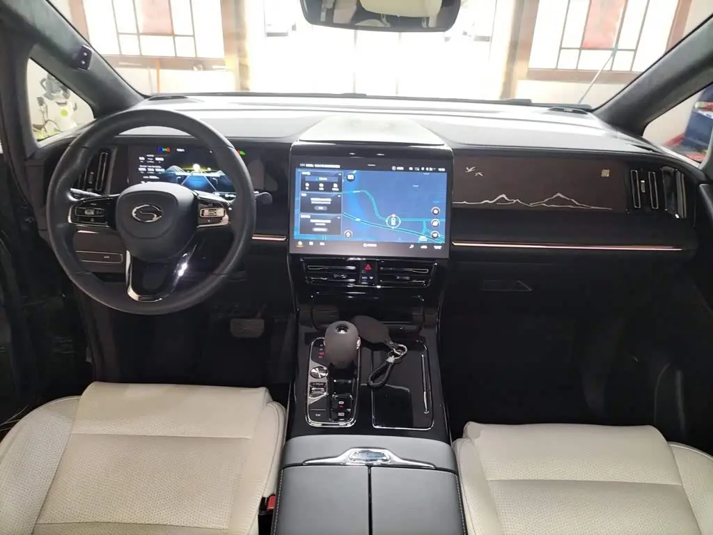 GAC Trumpchi Trumpchi M8 2023 — Photo 6/20