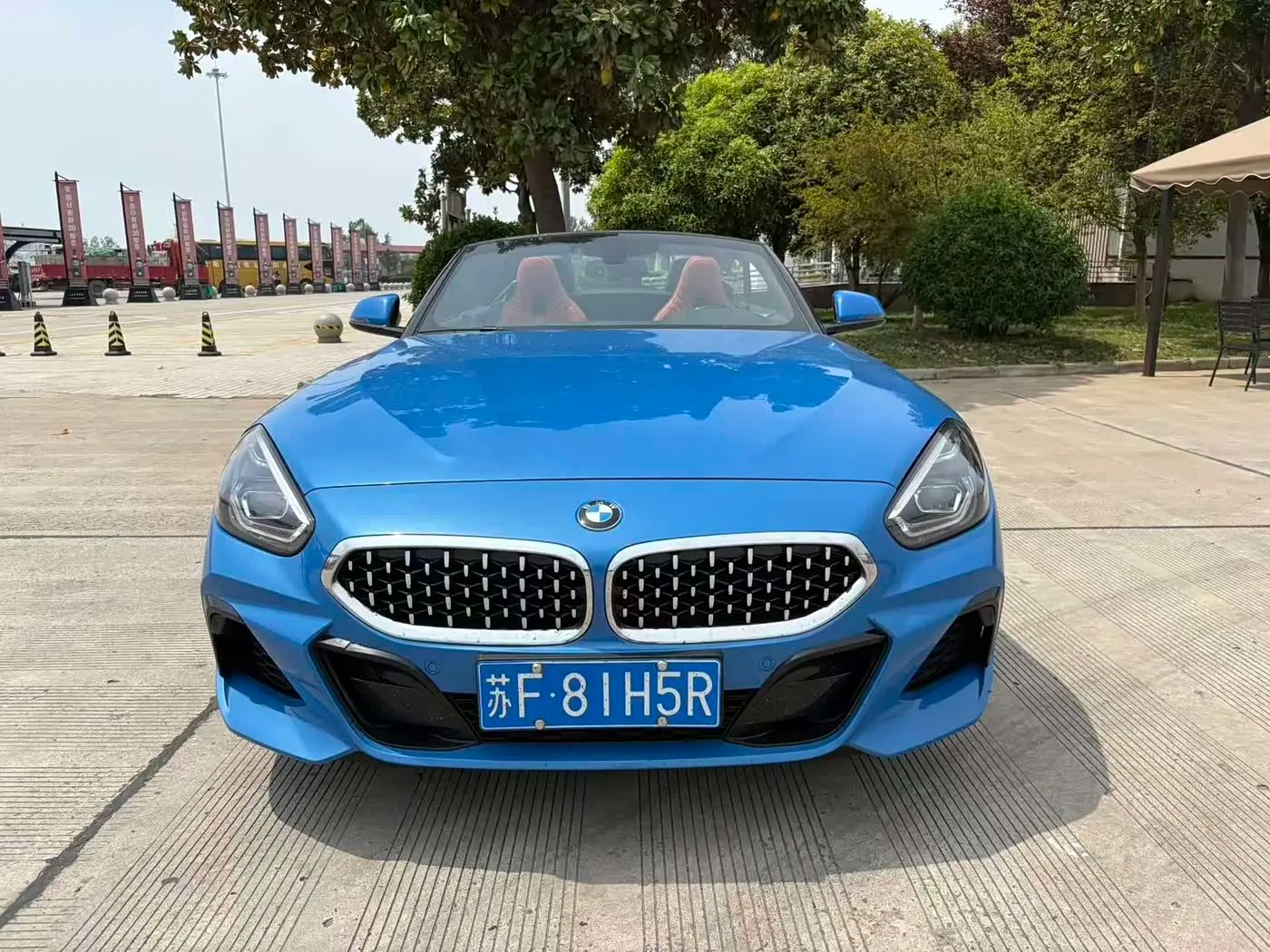 BMW Z4 2022 — ფოტო 2/8