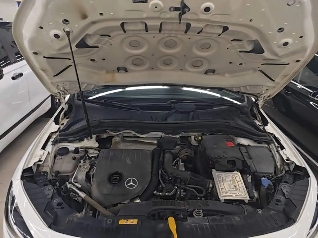 Mercedes-Benz GLA 2021 — Şəkil 20/20