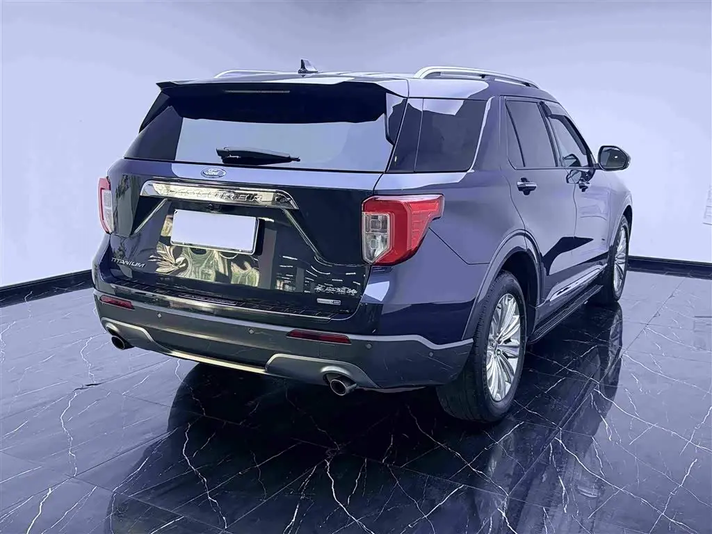 Ford Explorer 2021 — Фото 20/20