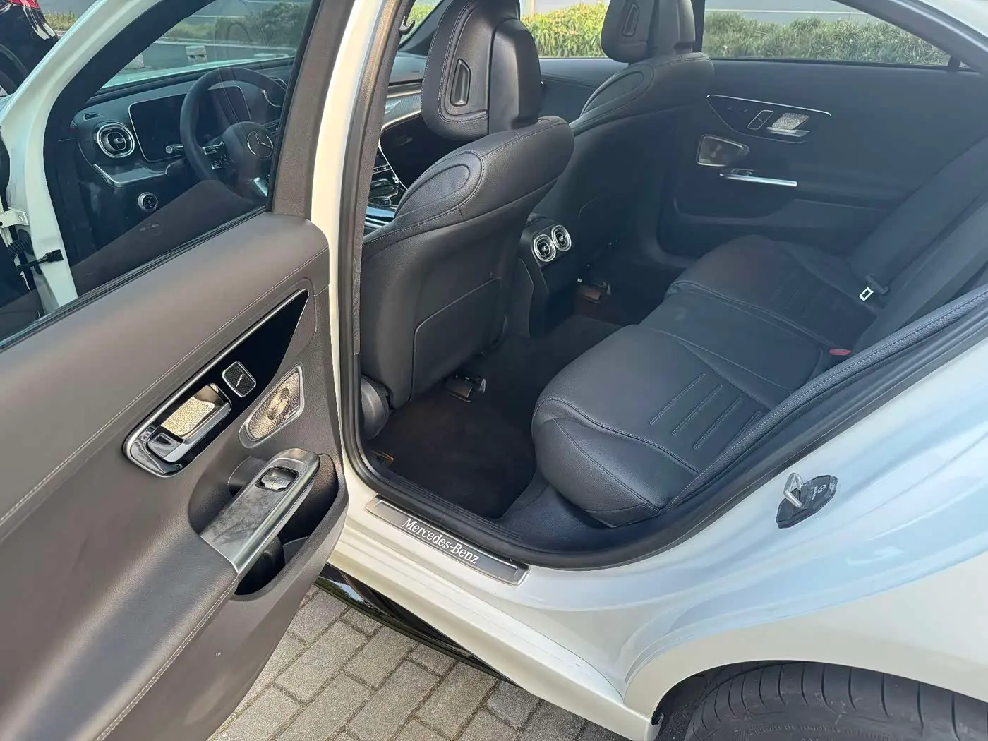 Mercedes-Benz C-Class 2025 — Şəkil 6/9