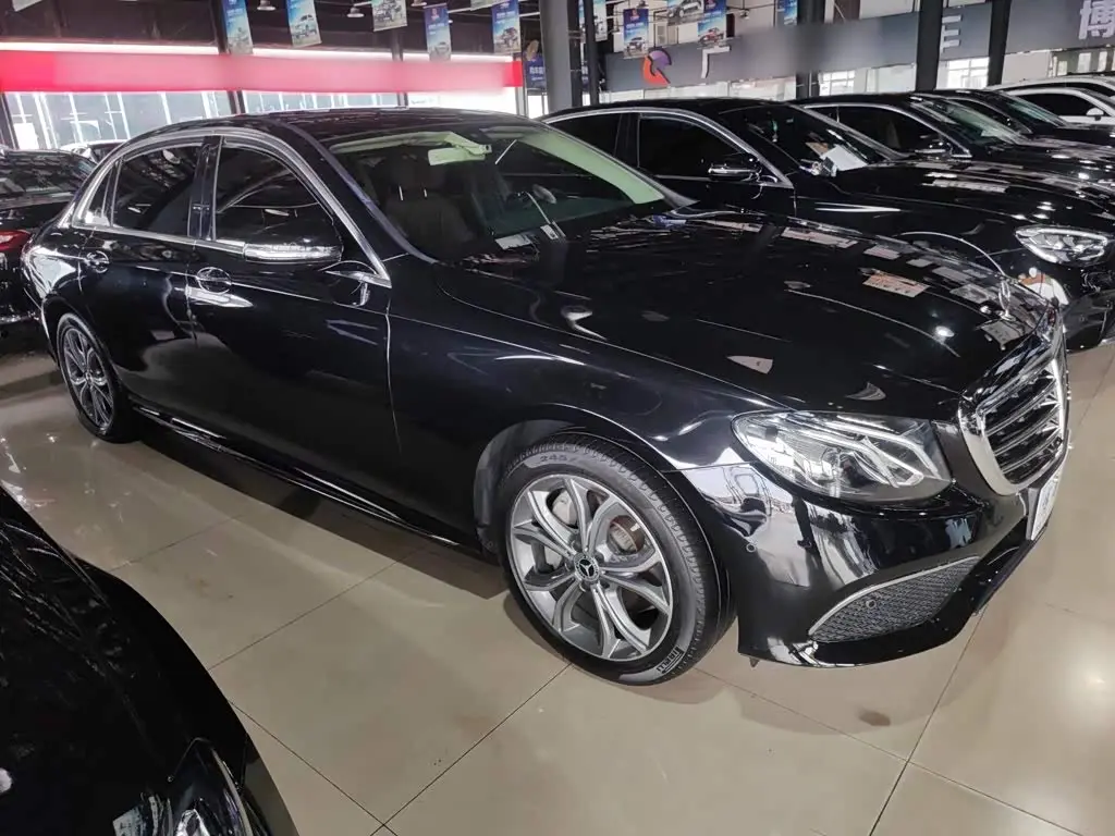 Mercedes-Benz E-Class 2020 — Photo 4/11
