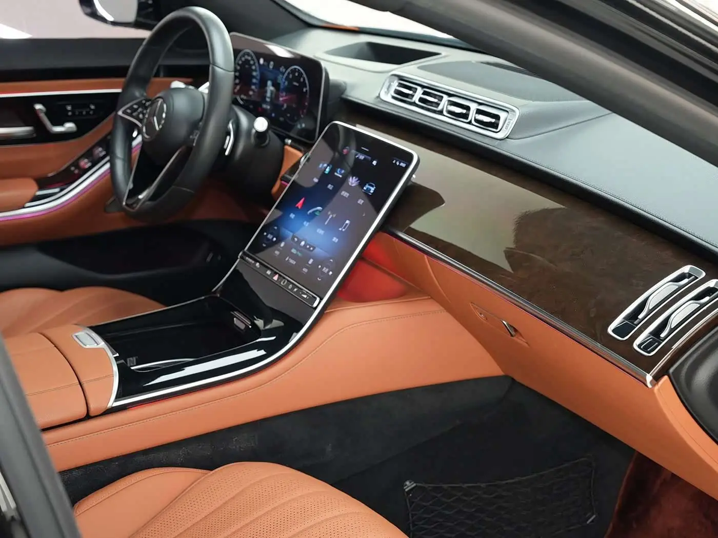 Mercedes-Benz S-Class 2021 — Photo 12/19