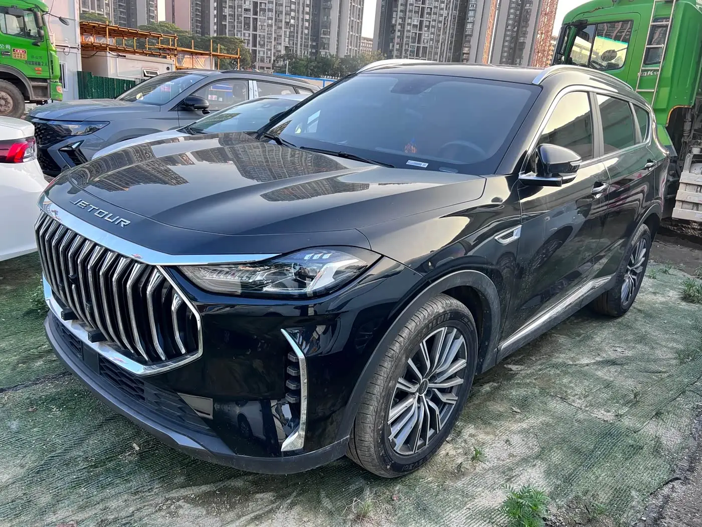 Jetour X70 PLUS 2024 — Фото 1/20