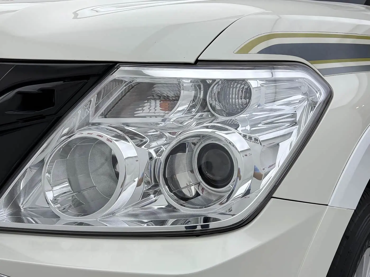 Nissan Patrol 2019 — Photo 6/17