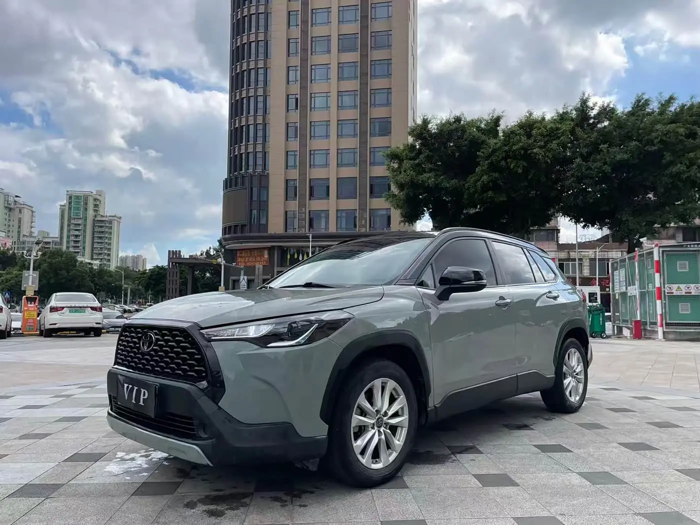 Toyota Corolla Cross 2023 — Фото 1/20
