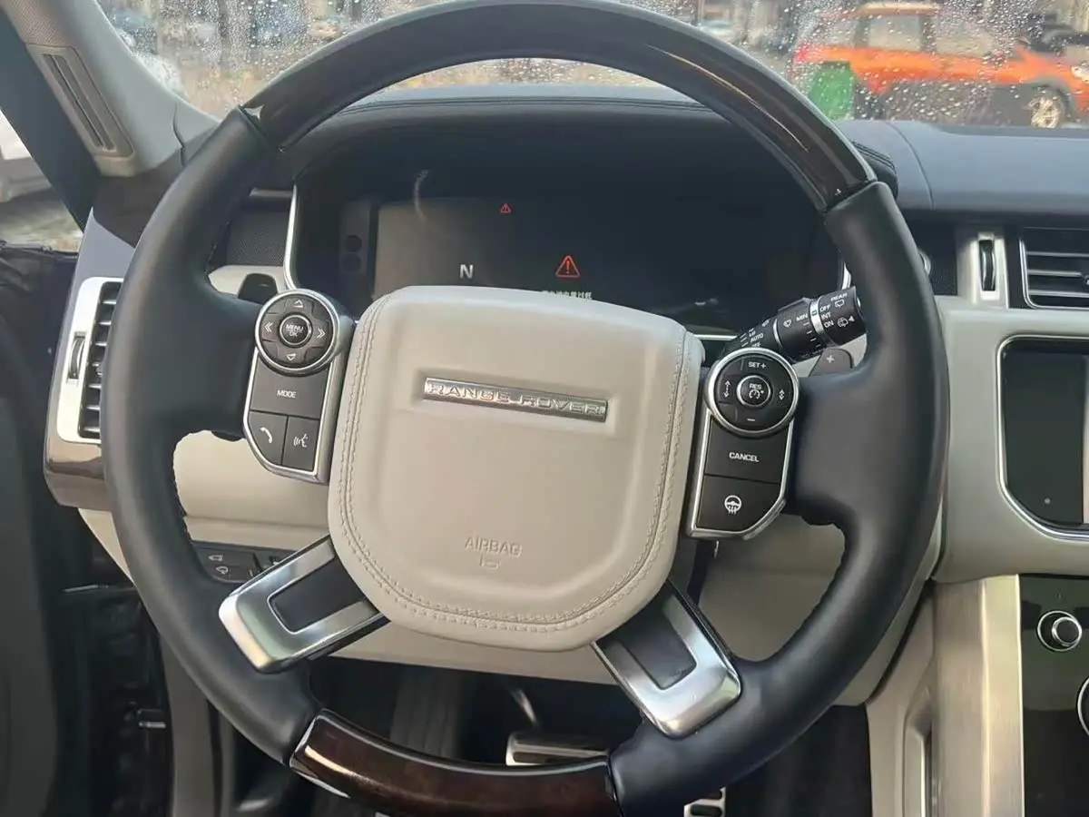 Land Rover Range Rover 2015 — Photo 7/20