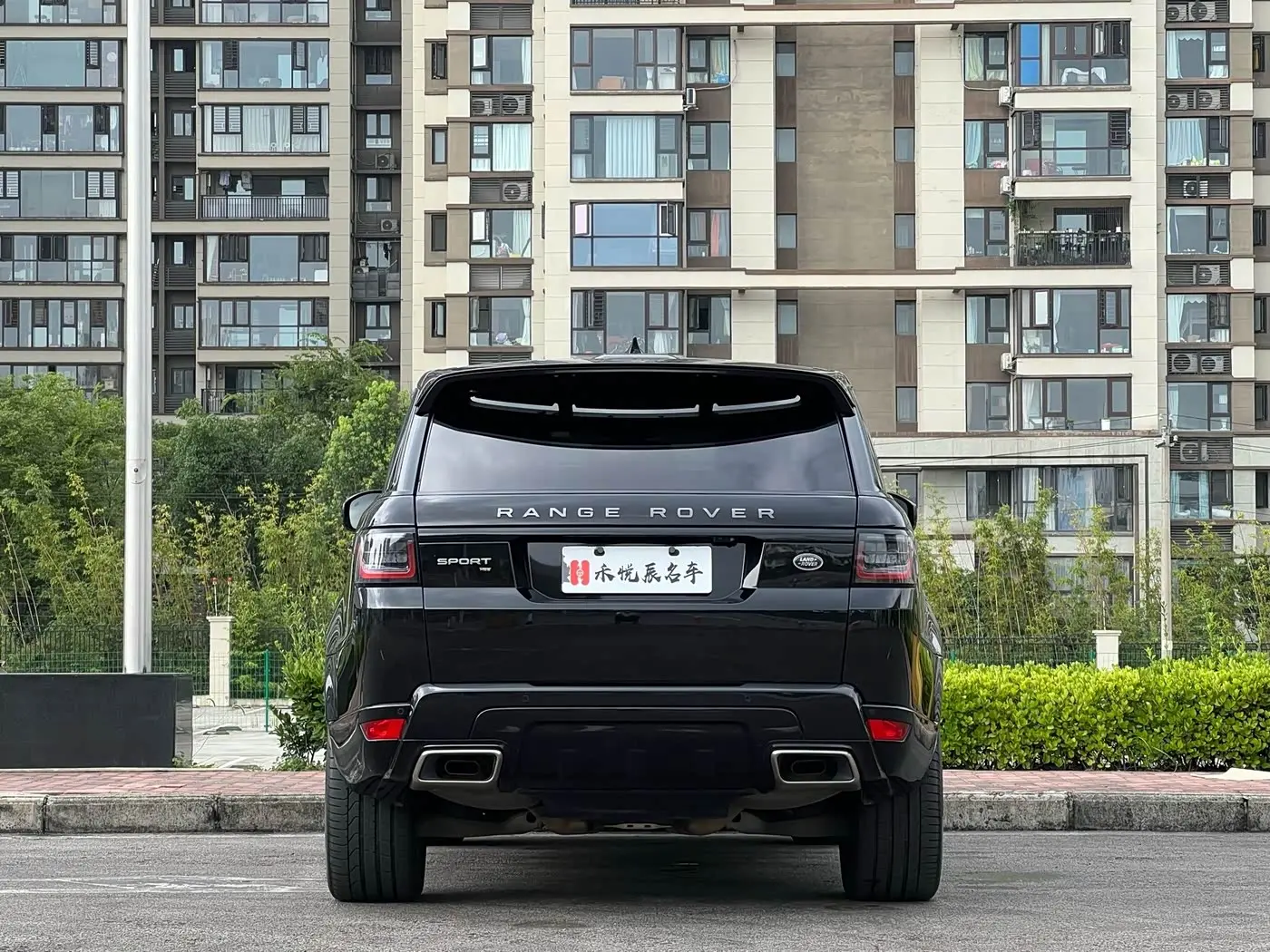 Land Rover Range Rover Sport 2020 — Photo 10/15