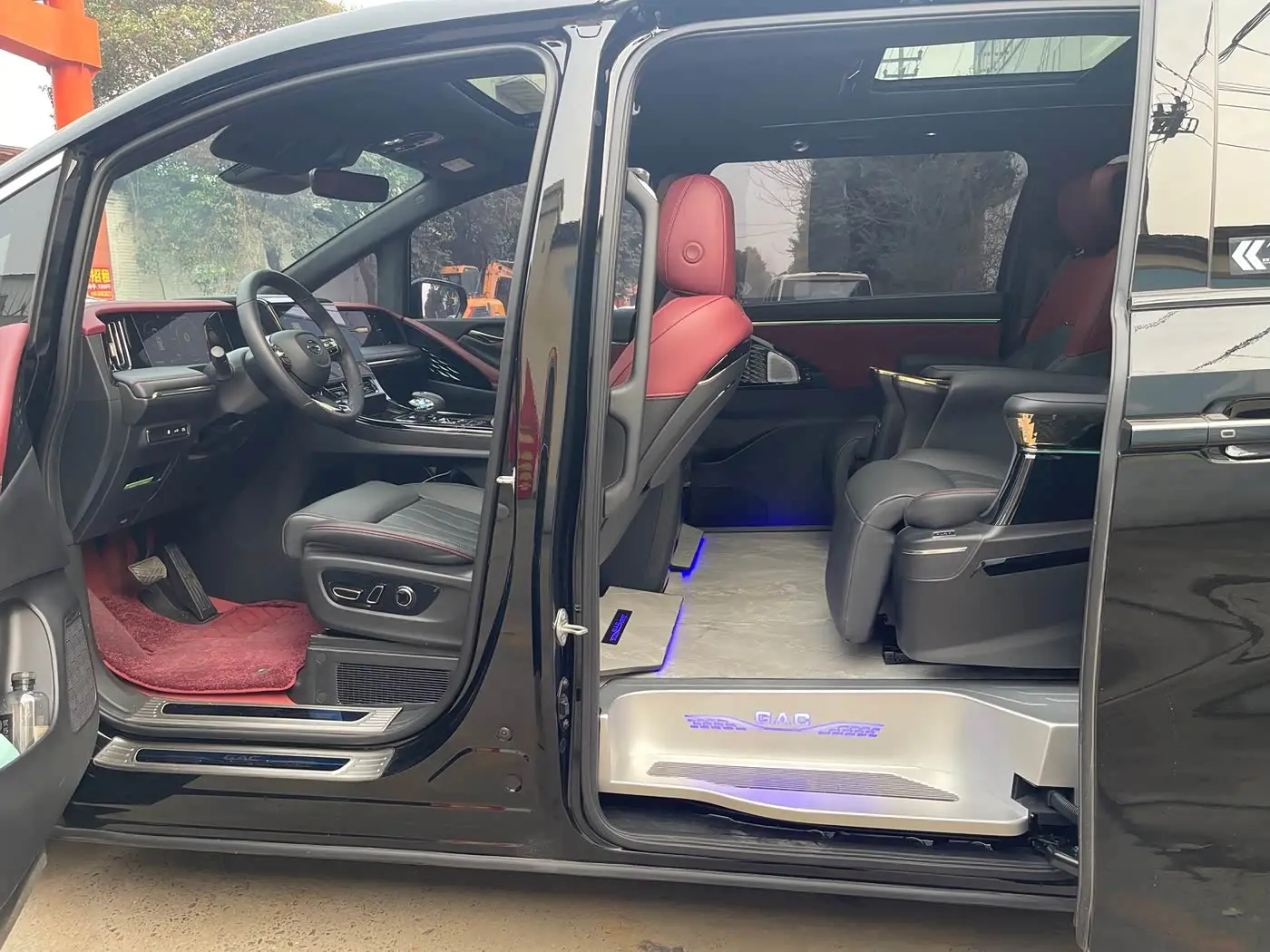 GAC Trumpchi Trumpchi M8 2025 — Фото 5/8
