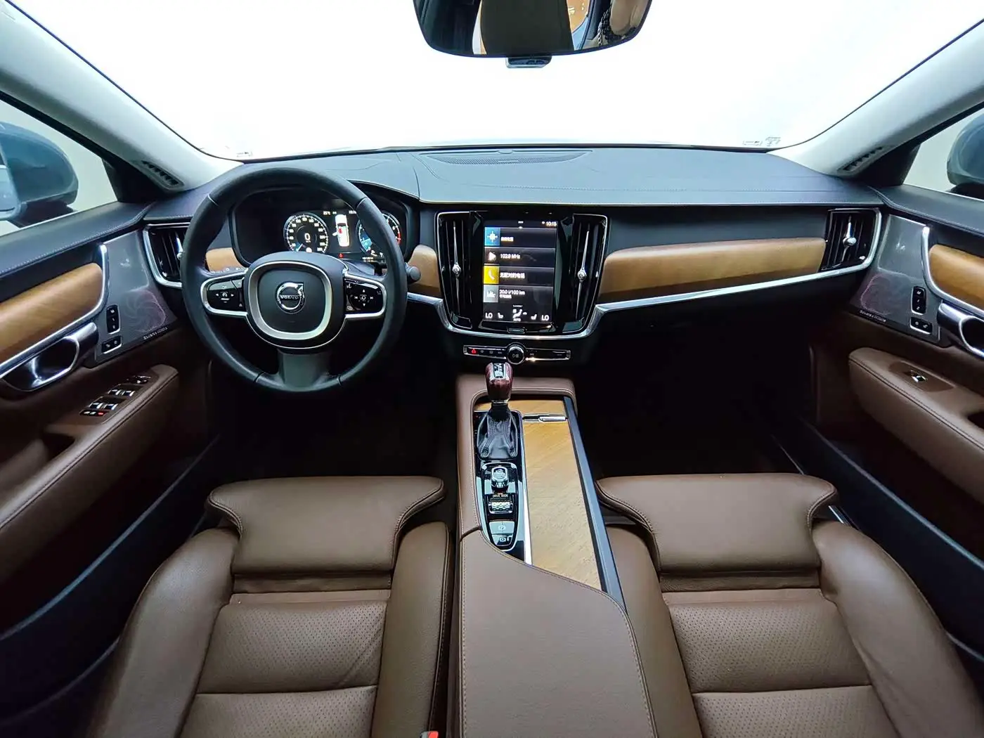 Volvo S90 2020 — Фото 10/15