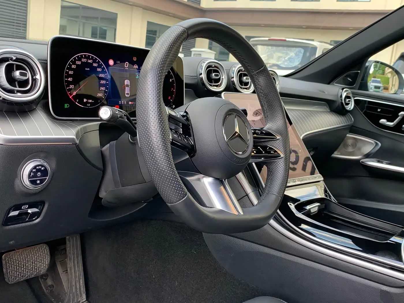 Mercedes-Benz C-Class 2024 — Şəkil 17/20