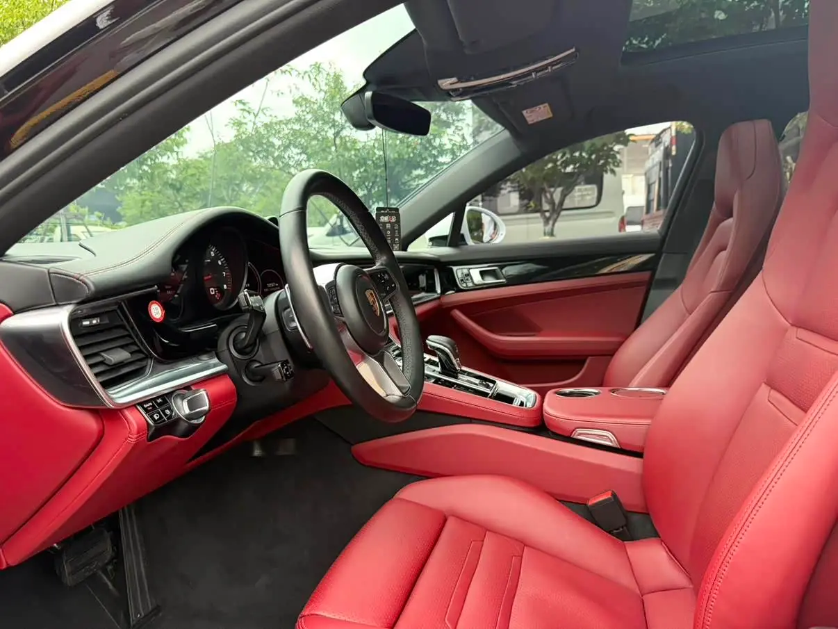 Porsche Panamera 2019 — Фото 8/16