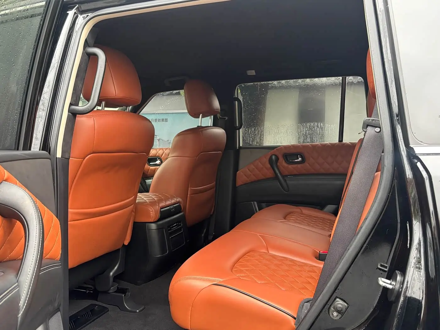 Nissan Patrol 2018 — Photo 7/9