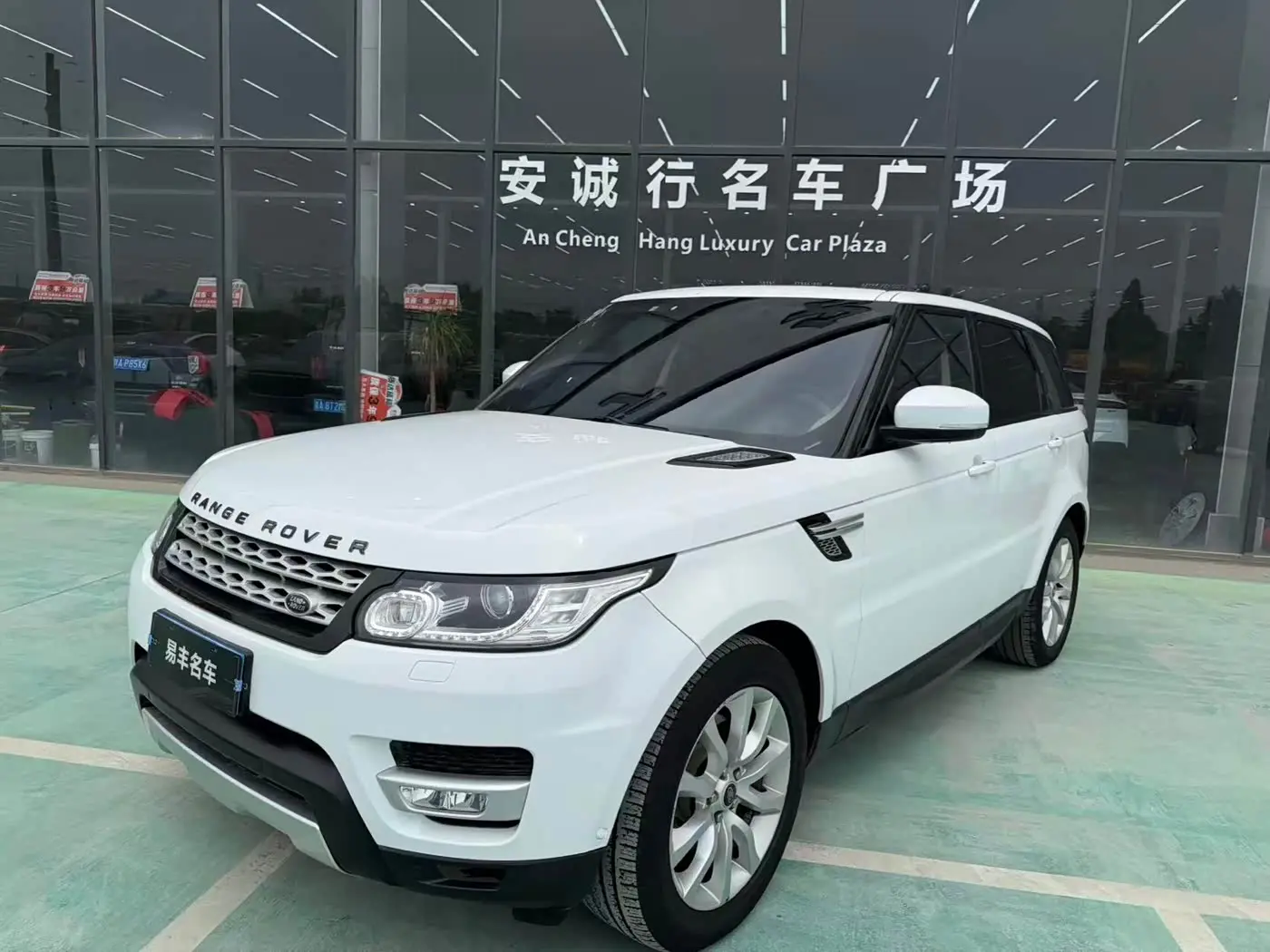 Land Rover Range Rover Sport 2014 — Şəkil 1/16