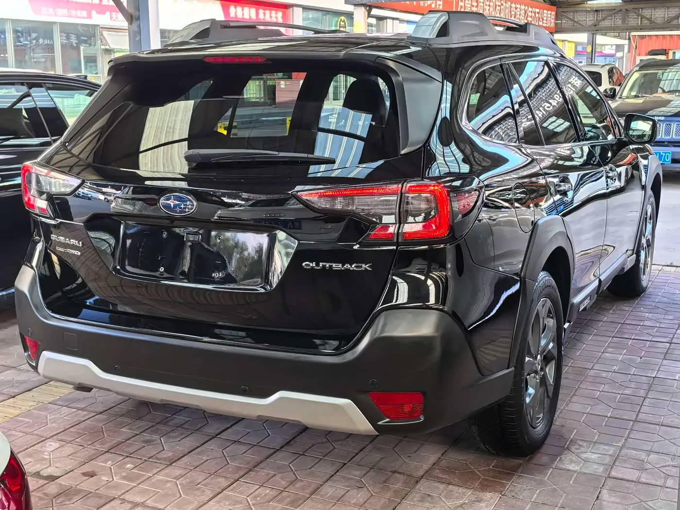 Subaru Outback 2022 — Фото 3/12