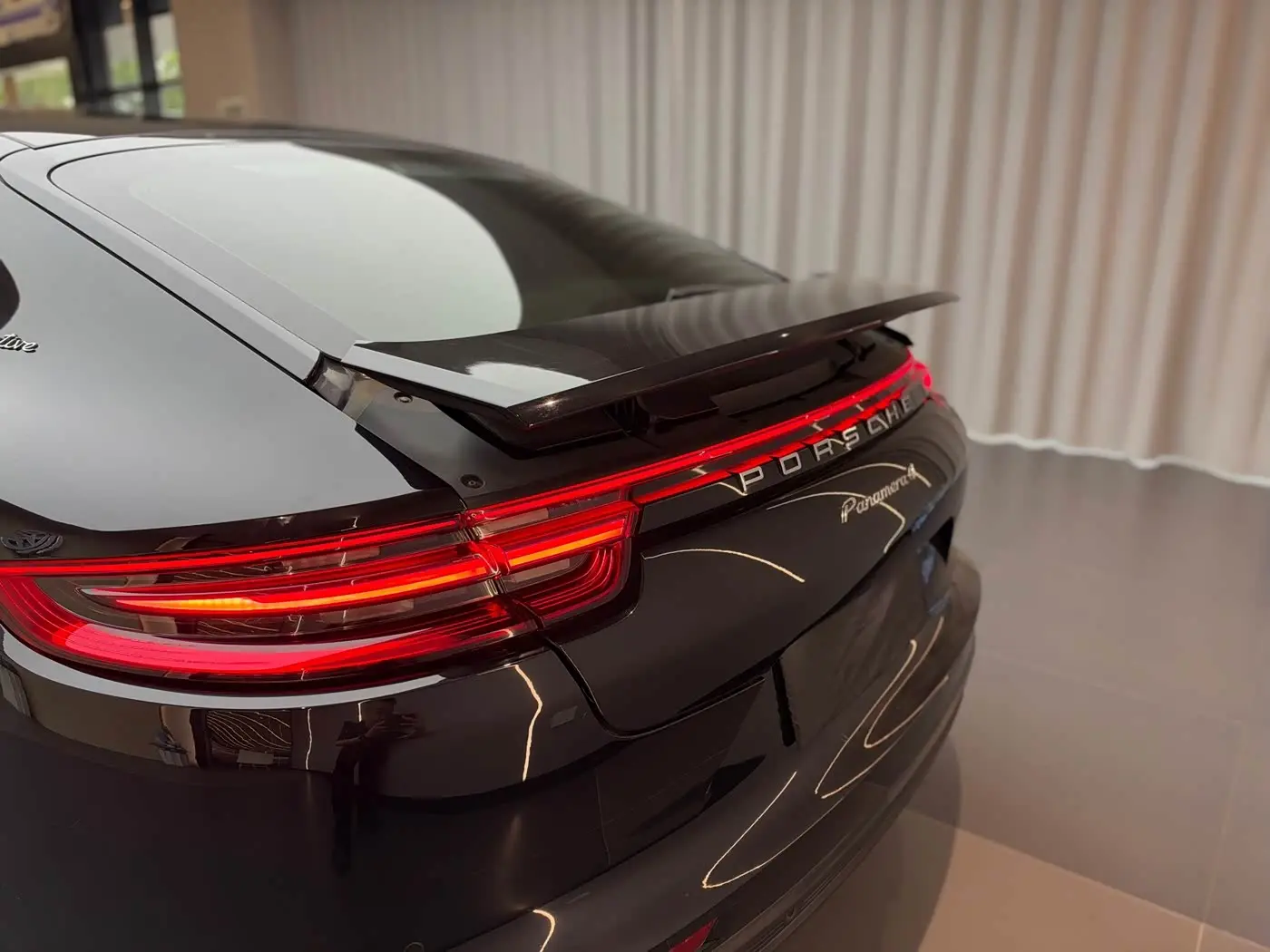 Porsche Panamera 2017 — Photo 10/13