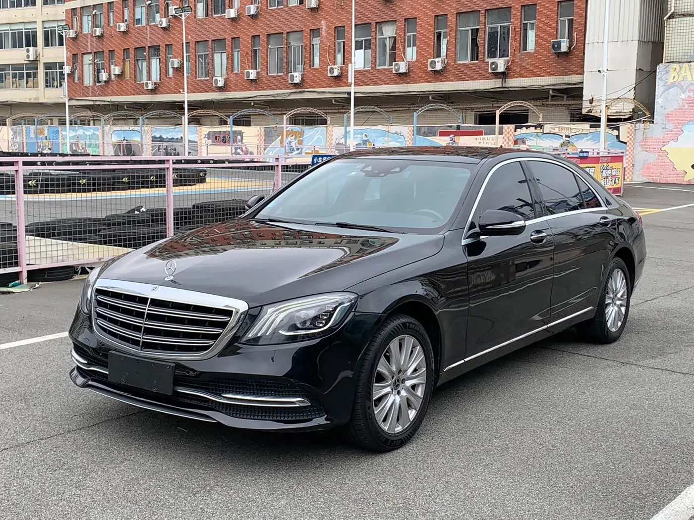 Mercedes-Benz S-Class 2018 — Photo 1/13