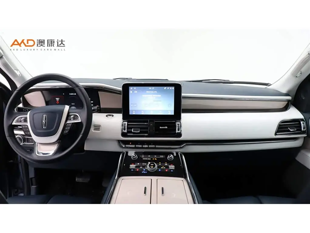 Lincoln Navigator 2021 — Photo 5/11