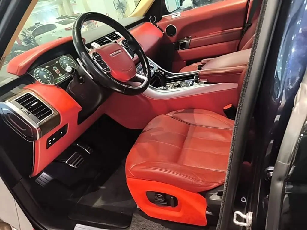 Land Rover Range Rover Sport 2017 — Photo 15/20