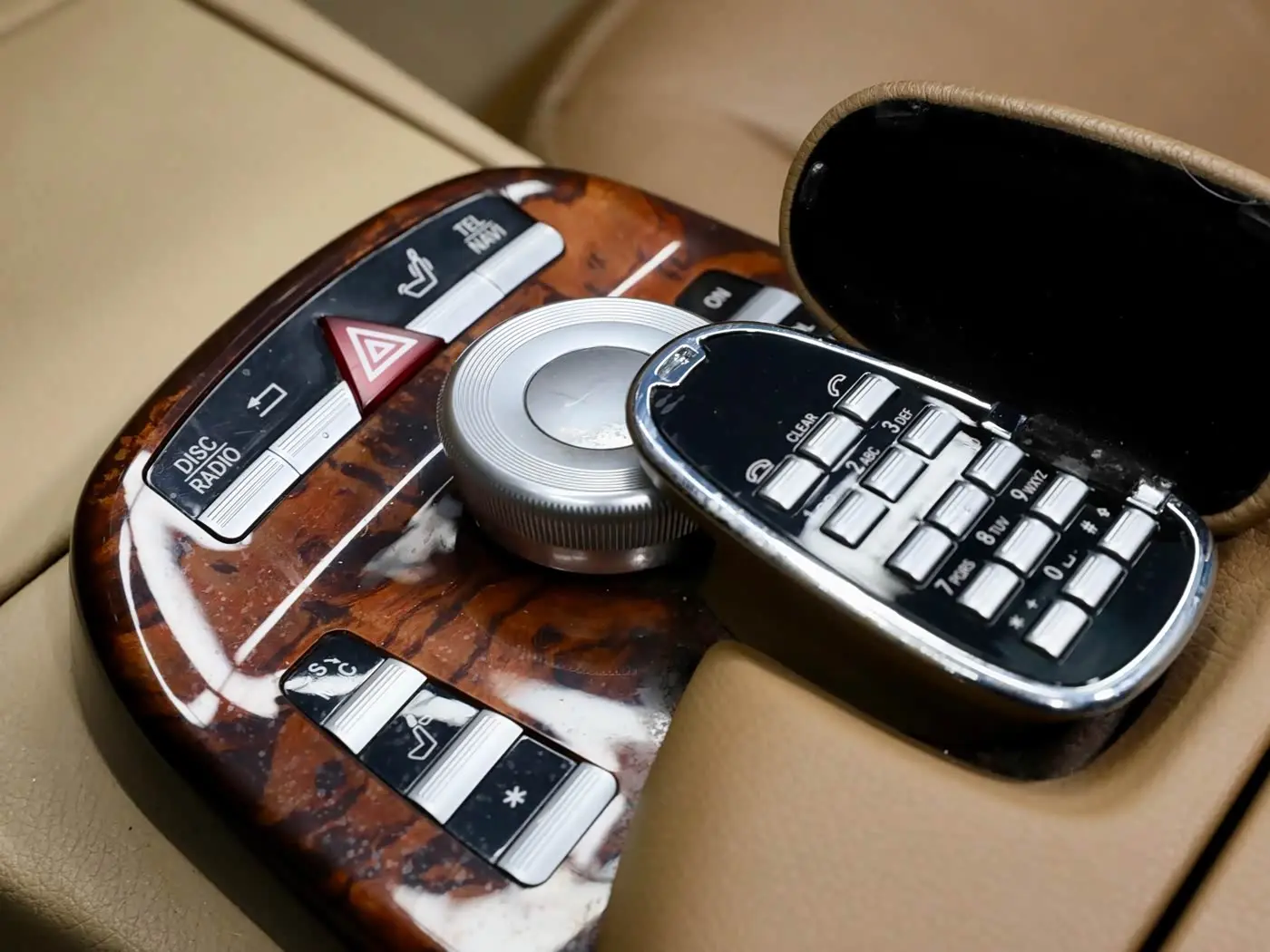 Mercedes-Benz S-Class 2008 — Photo 16/20