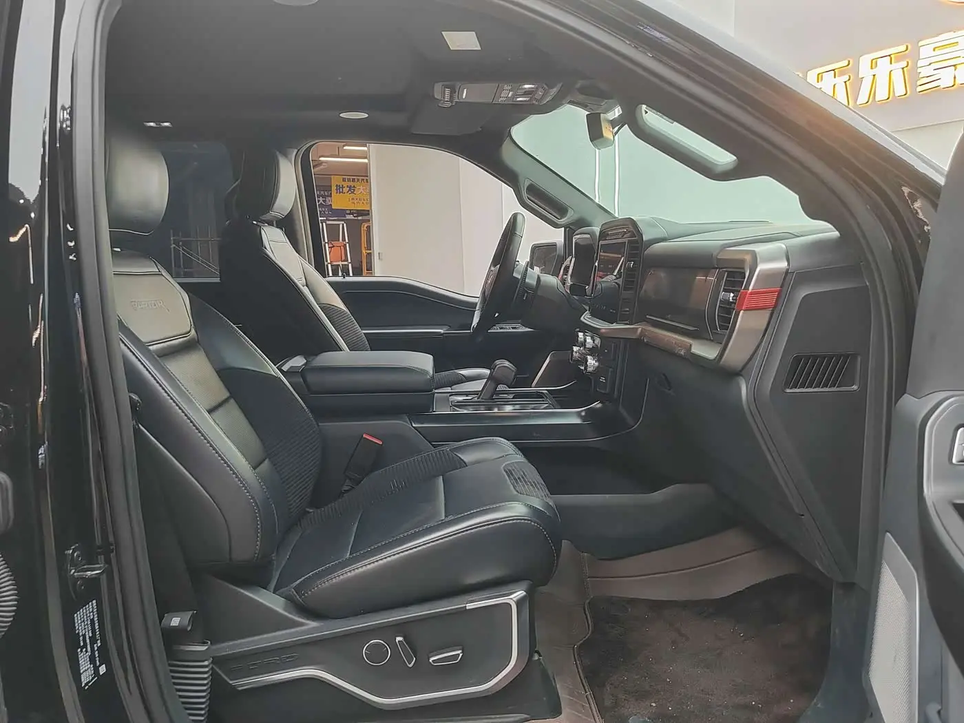 Ford F-150 Raptor 2024 — Photo 18/20