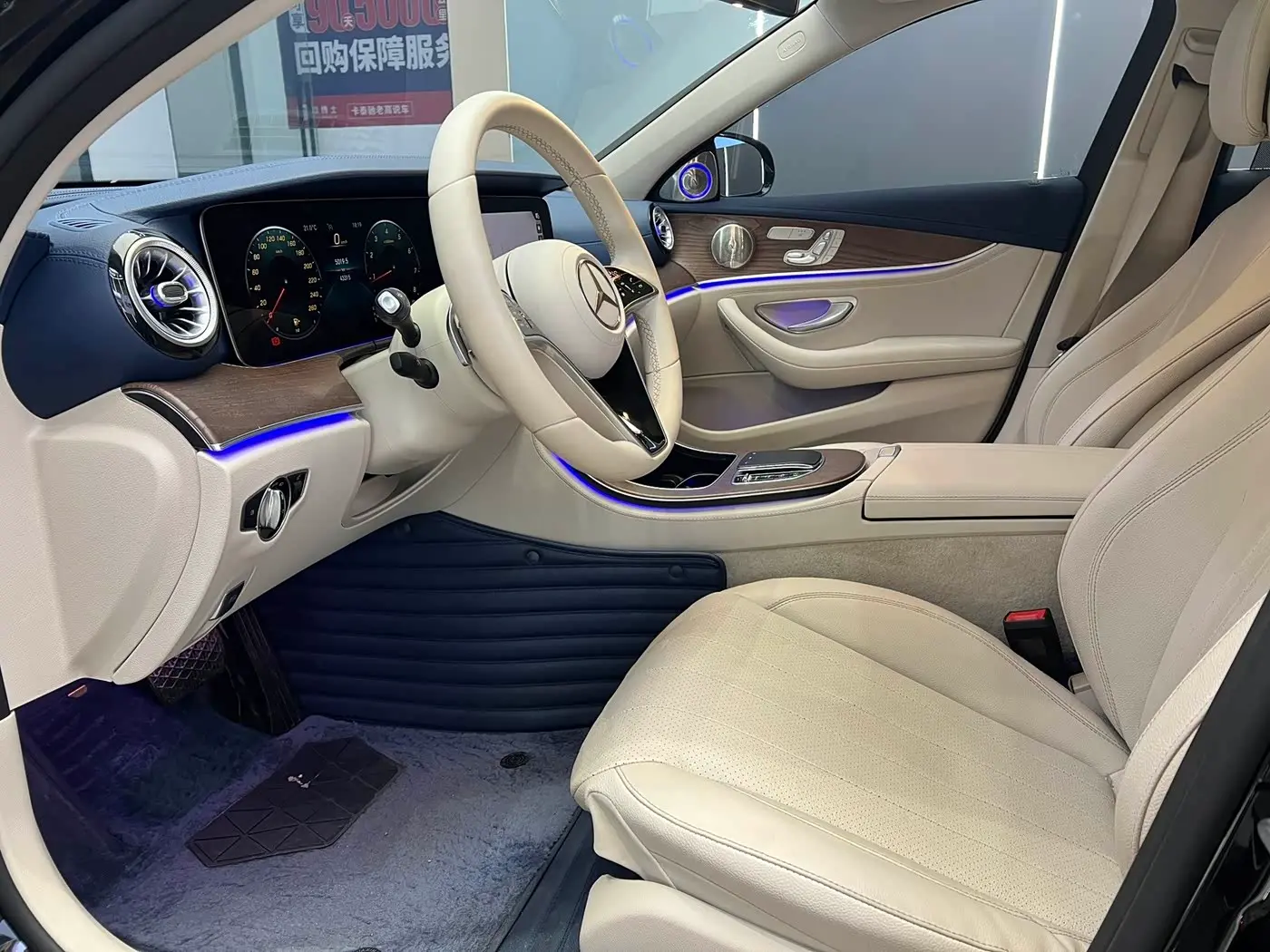 Mercedes-Benz E-Class 2022 — Photo 4/20
