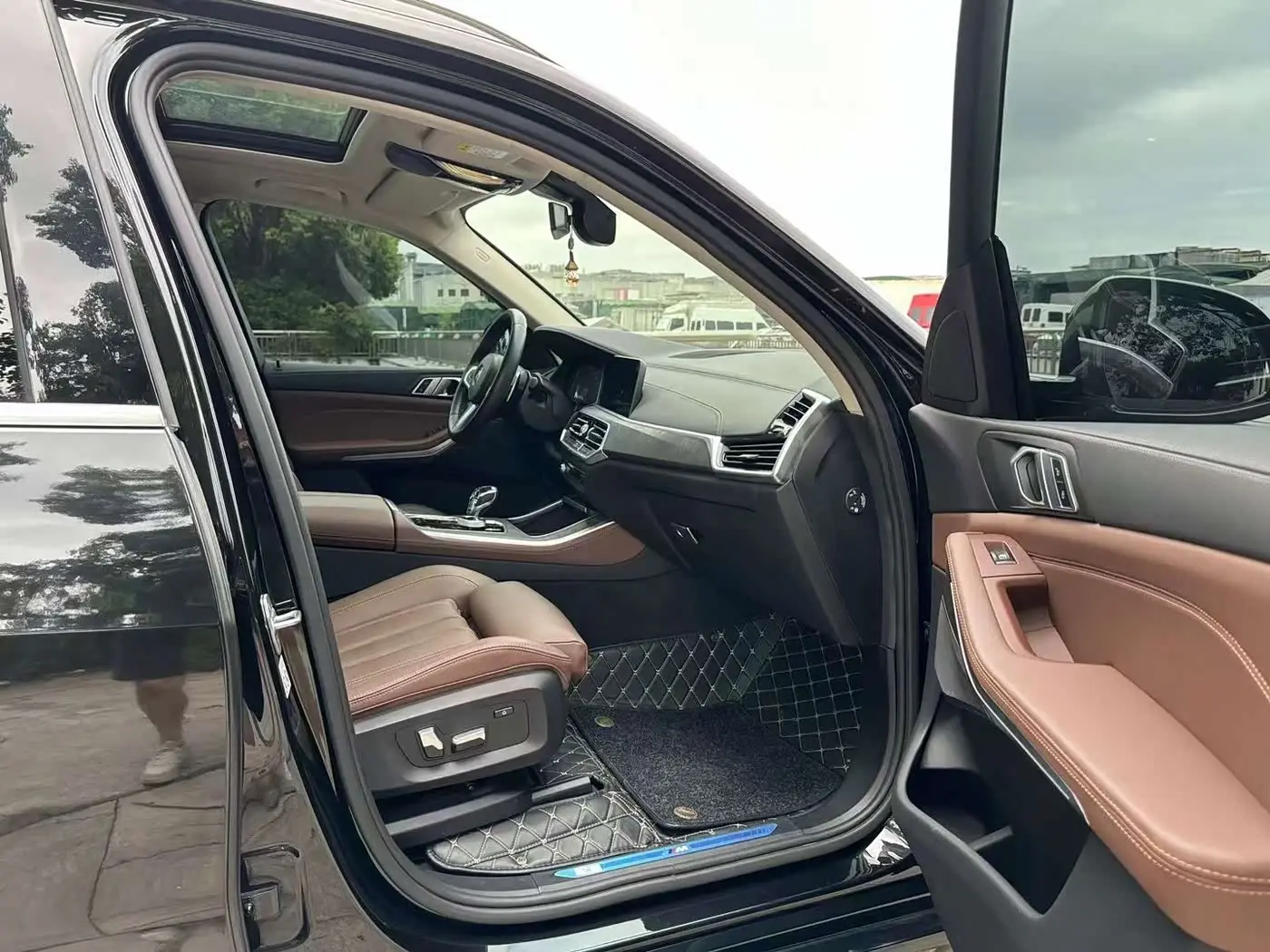 BMW X5 2020 — Photo 5/8