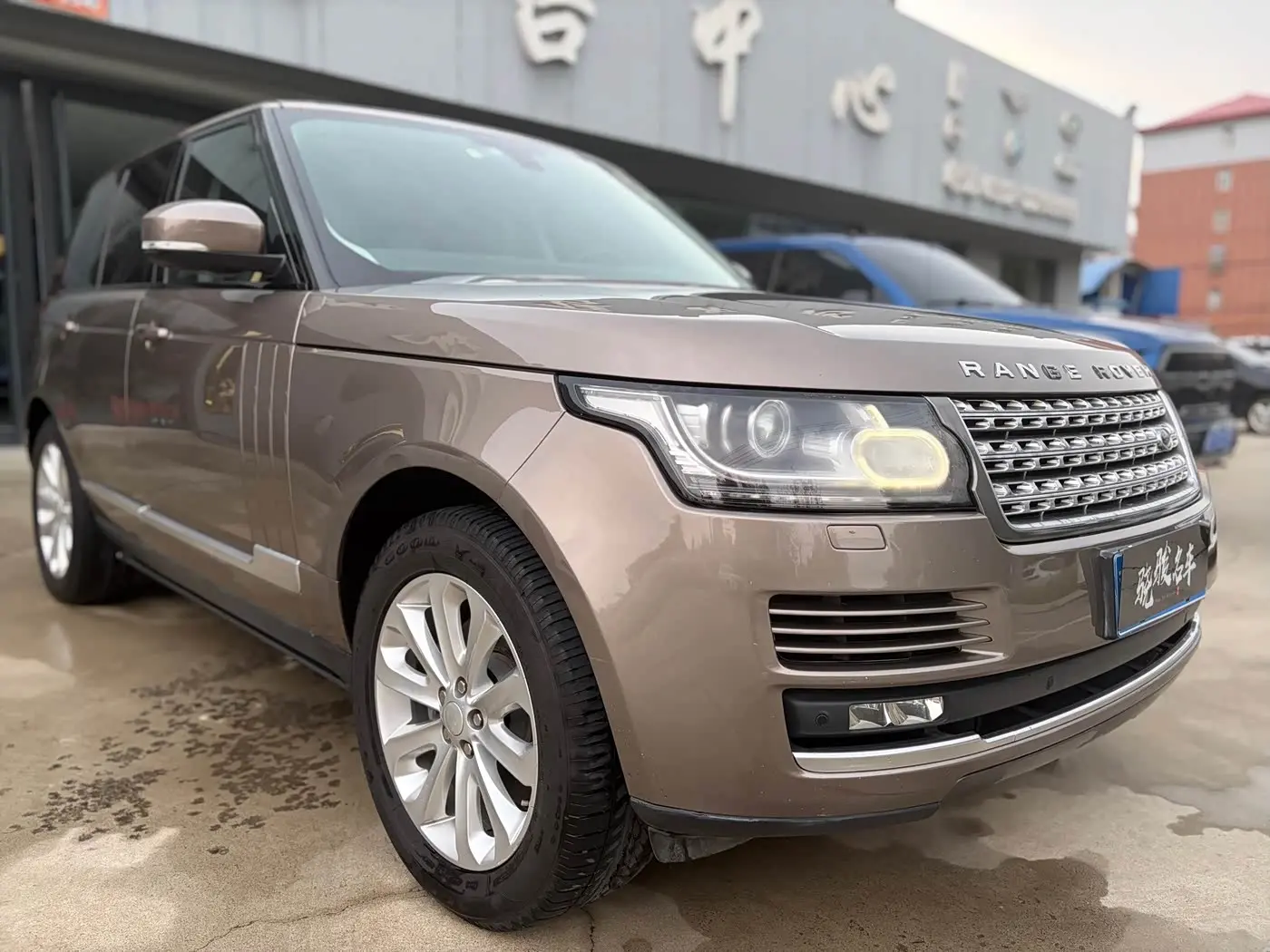 Land Rover Range Rover 2015 — Фото 2/9