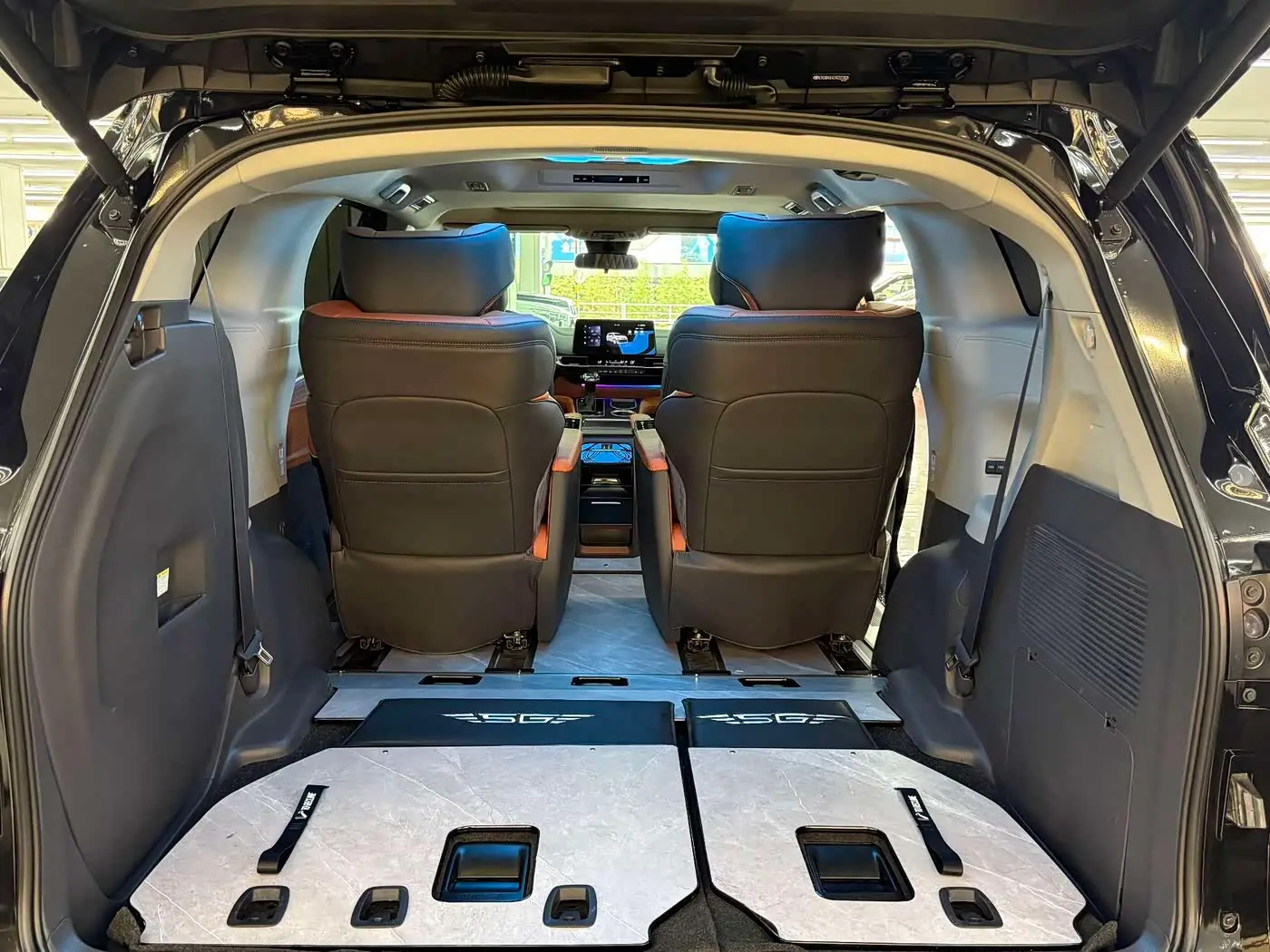 Toyota Sienna 2025 — Photo 18/20