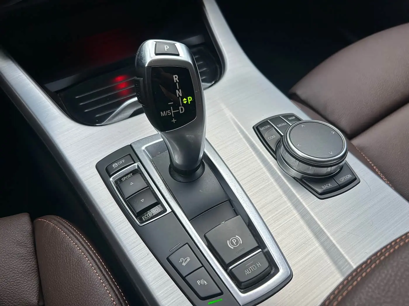 BMW X4 2017 — Фото 15/17