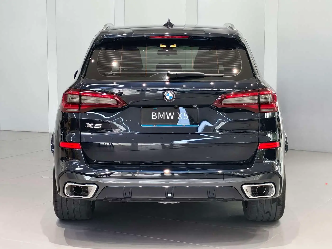 BMW X5 2023 — Фото 4/19