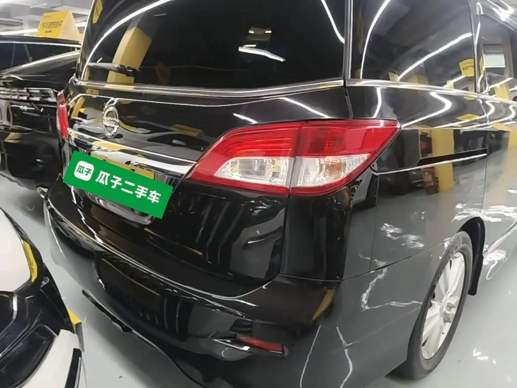 Nissan Quest 2016 — Şəkil 7/20