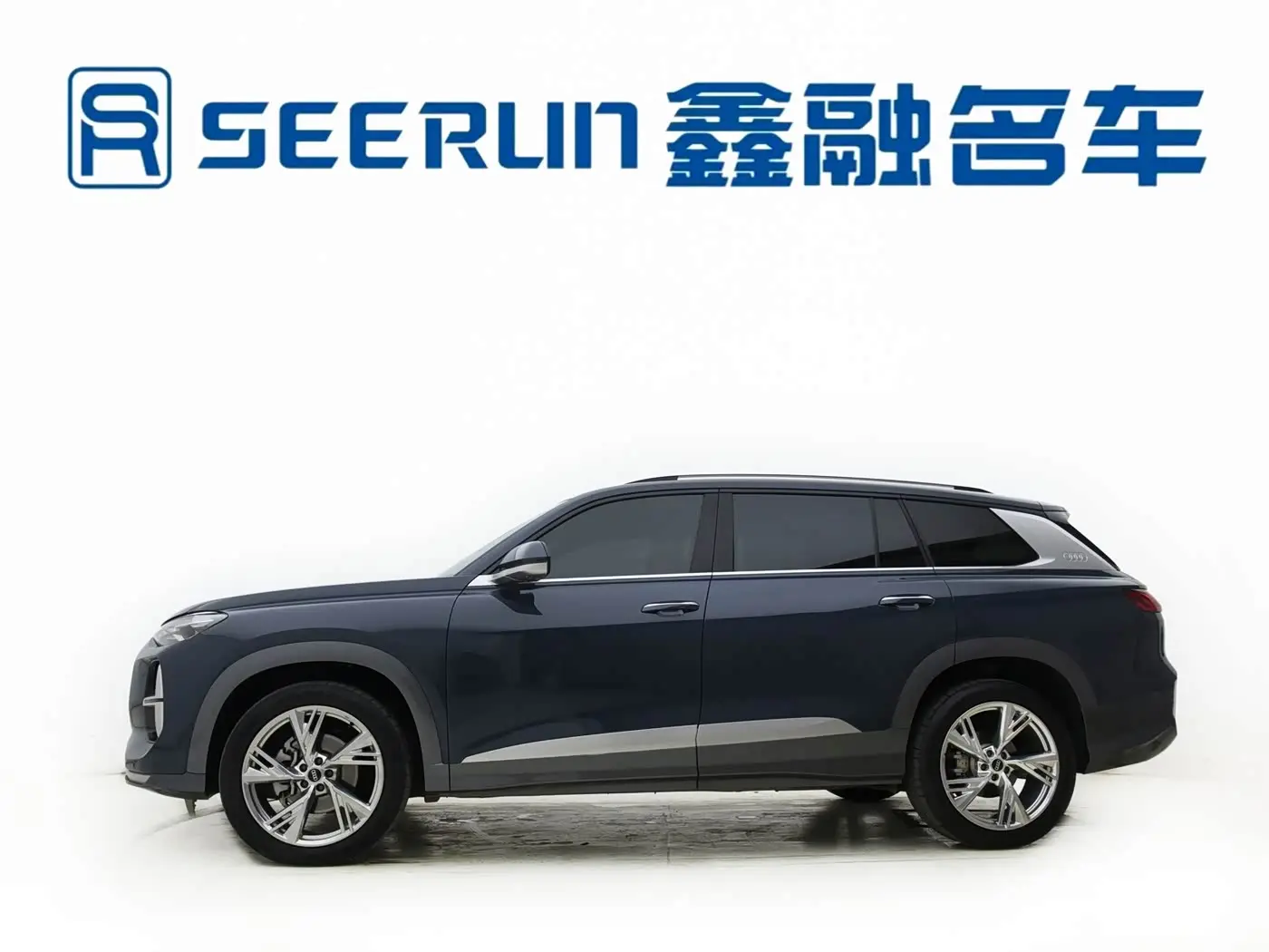 Audi Q6 2022 — Photo 6/20