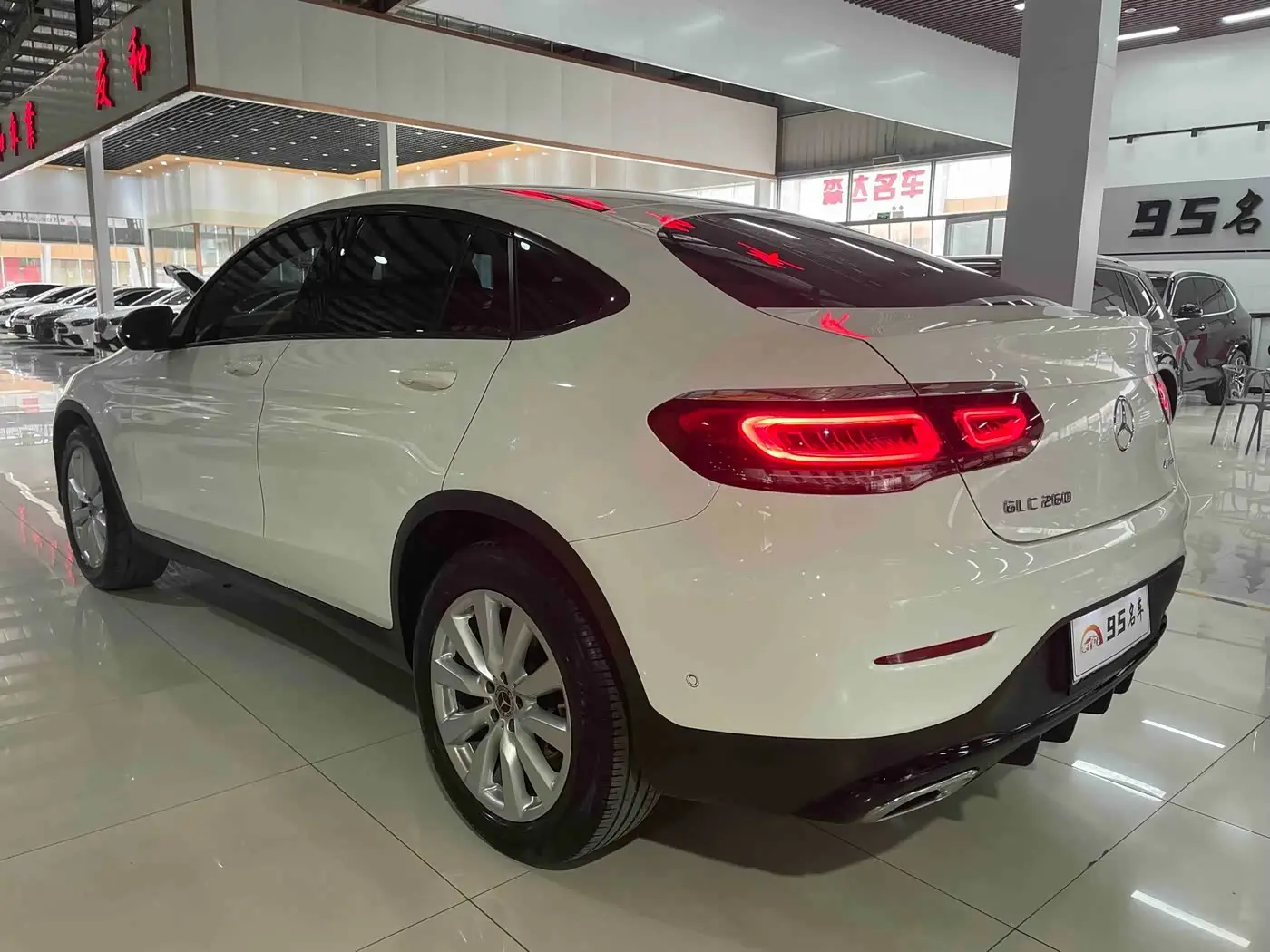 Mercedes-Benz GLC Coupe 2020 — Photo 6/16