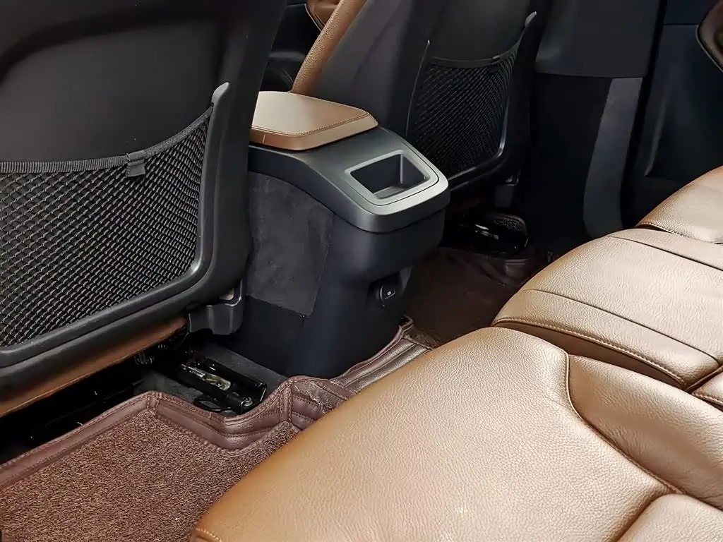 Volvo XC90 2023 — Photo 9/11