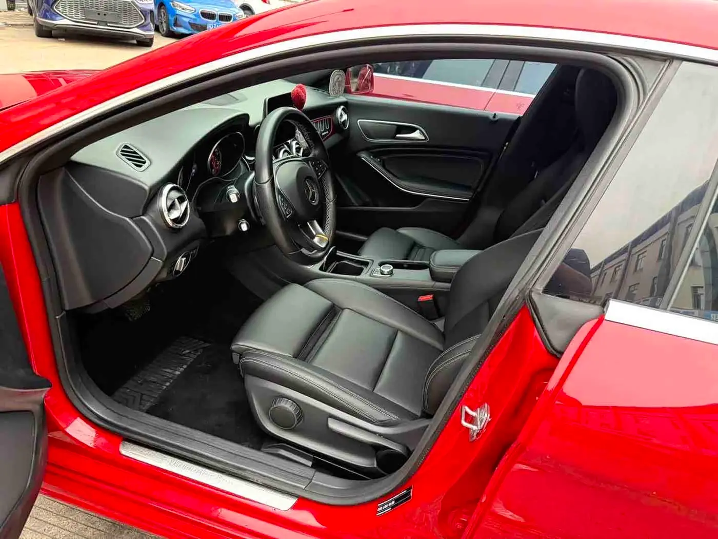 Mercedes-Benz CLA 2018 — Фото 6/6