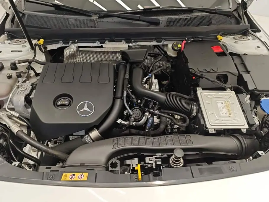 Mercedes-Benz A-Class 2021 — Şəkil 10/16