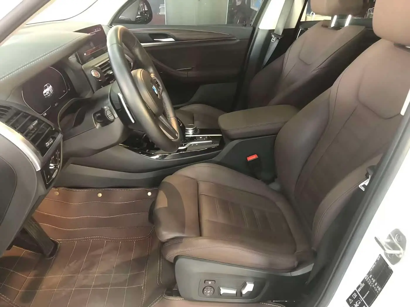 BMW X3 2021 — Photo 10/12